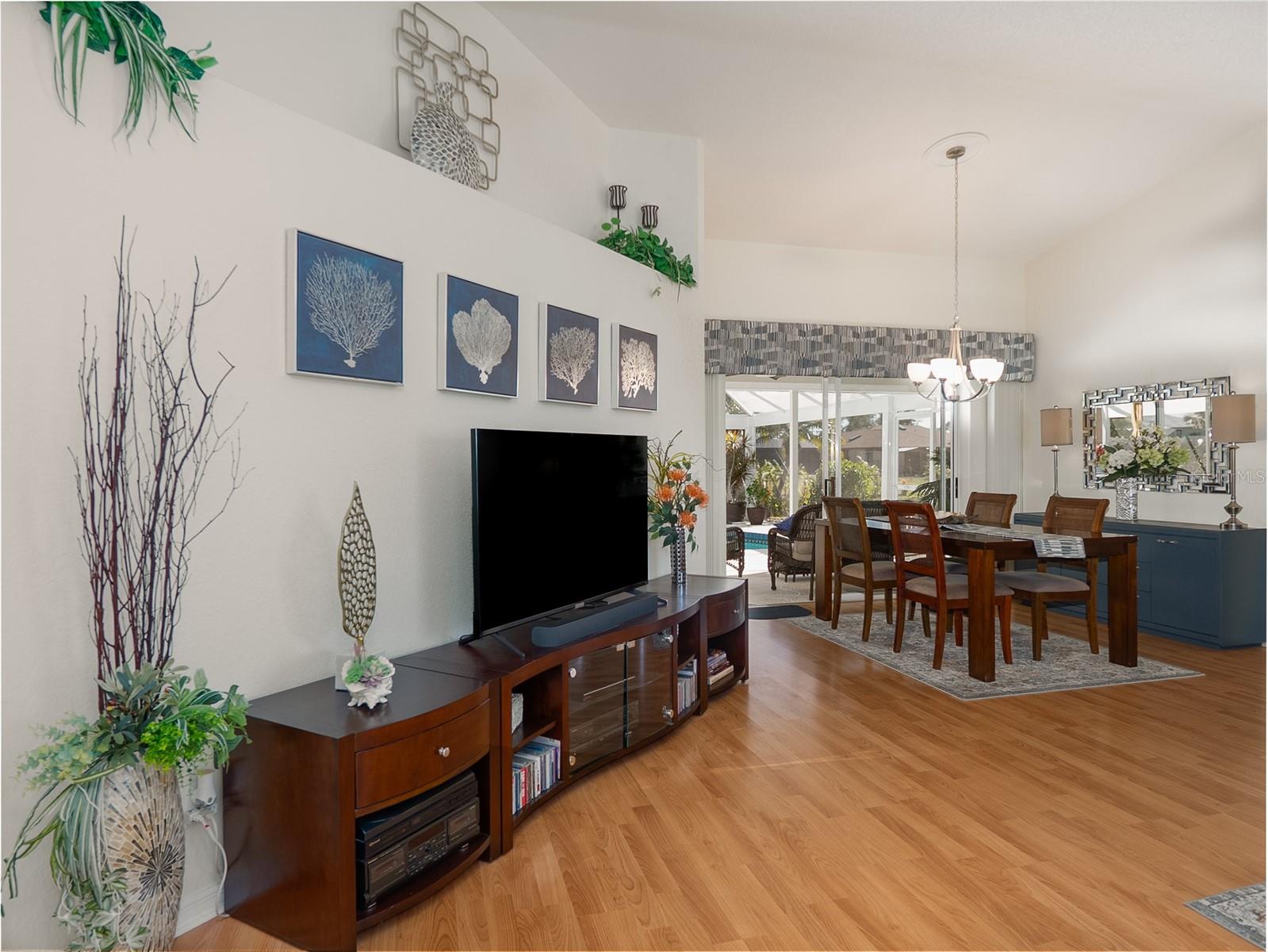 ROTONDA WEST PEBBLE BEACH - Residential