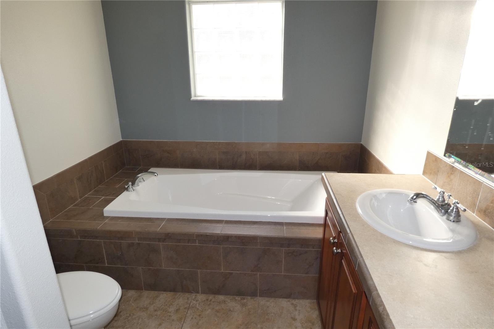 WILLIAMS ACRES - Residential Lease