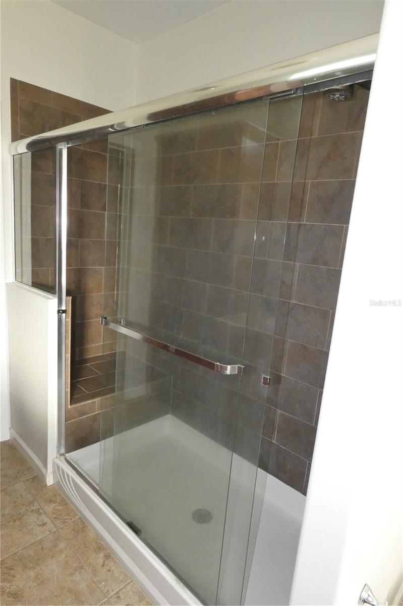 WILLIAMS ACRES - Residential Lease