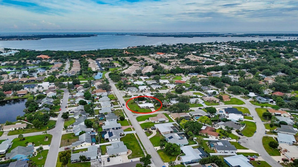 Photo of 2812 67th Street W, Bradenton, FL 34209 (MLS # A4709938)