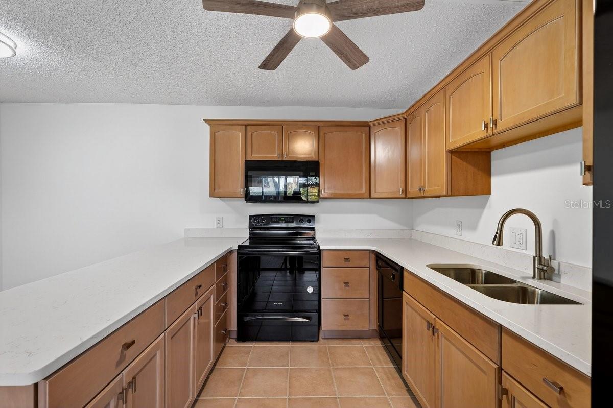 CEDAR DUNES CONDO PH 01-05 - Residential