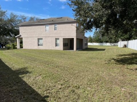 A home in VALRICO