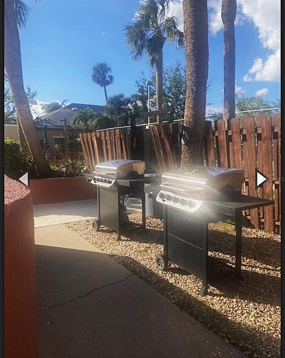 PROMENADES WEST - Residential