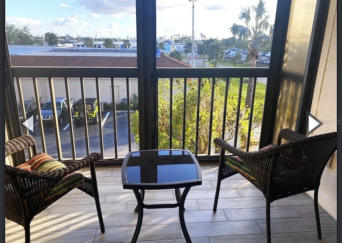 PROMENADES WEST - Residential