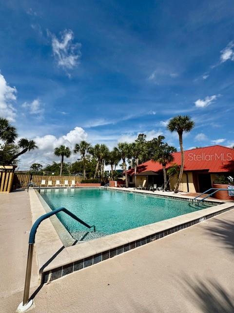 PROMENADES WEST - Residential