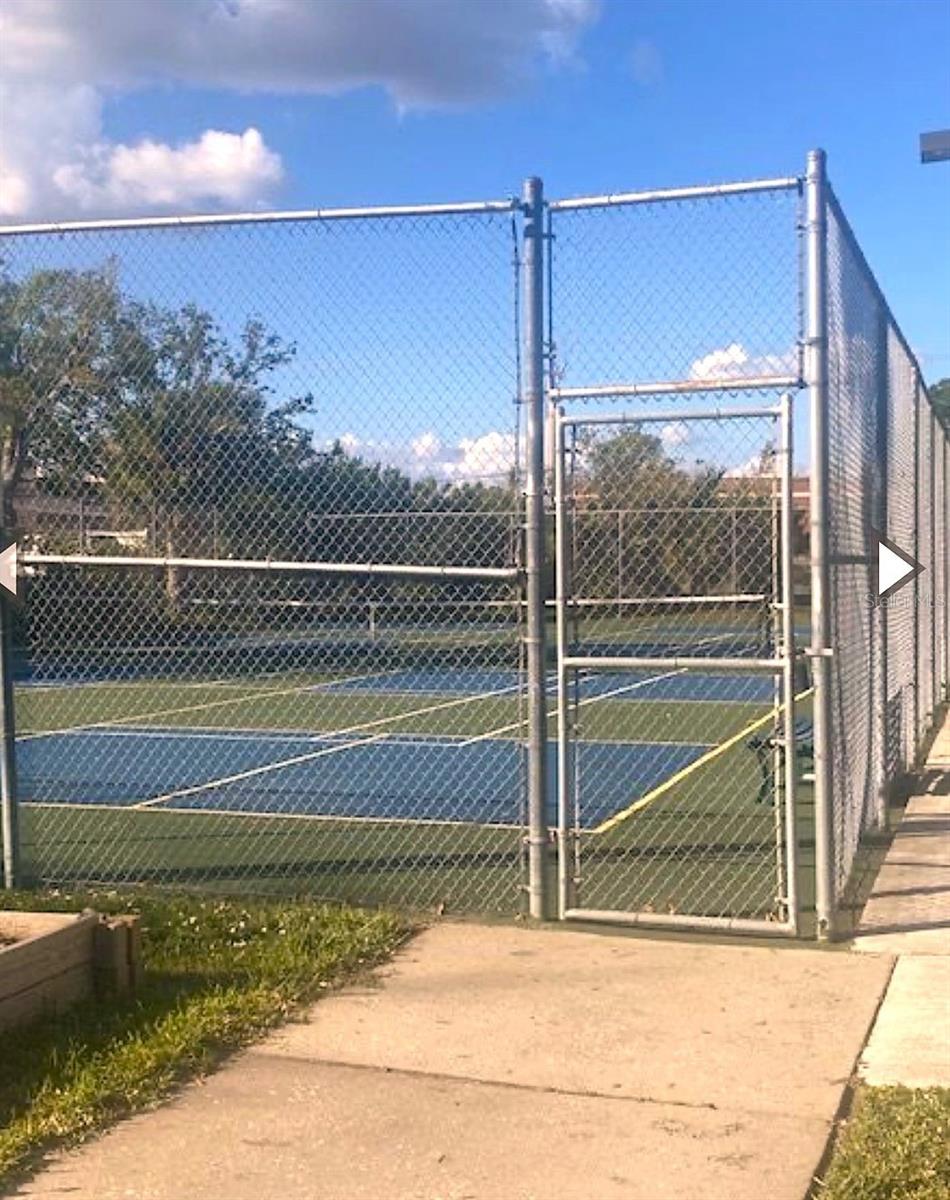 PROMENADES WEST - Residential