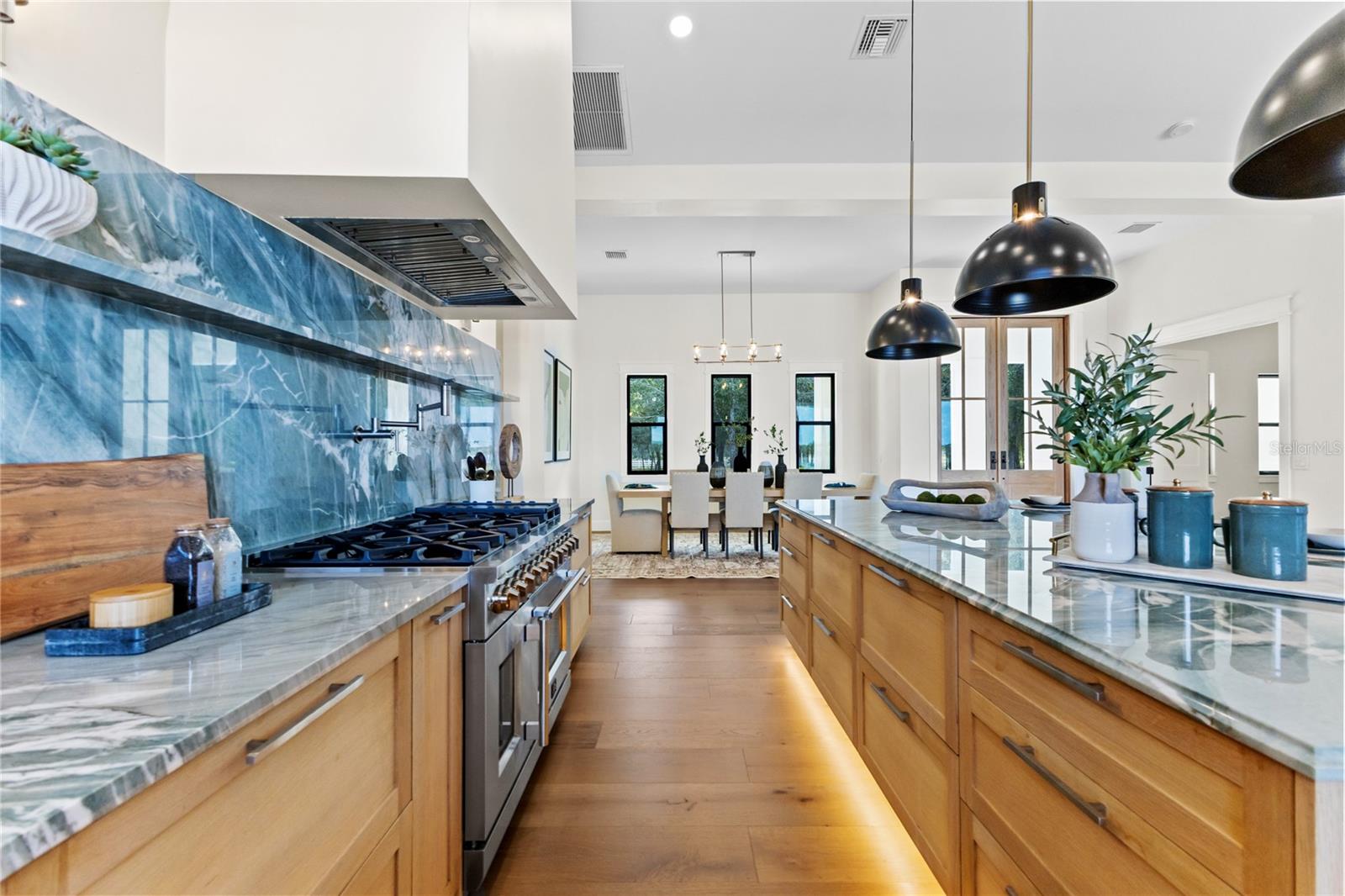 LAKESIDE RANCH - Residential