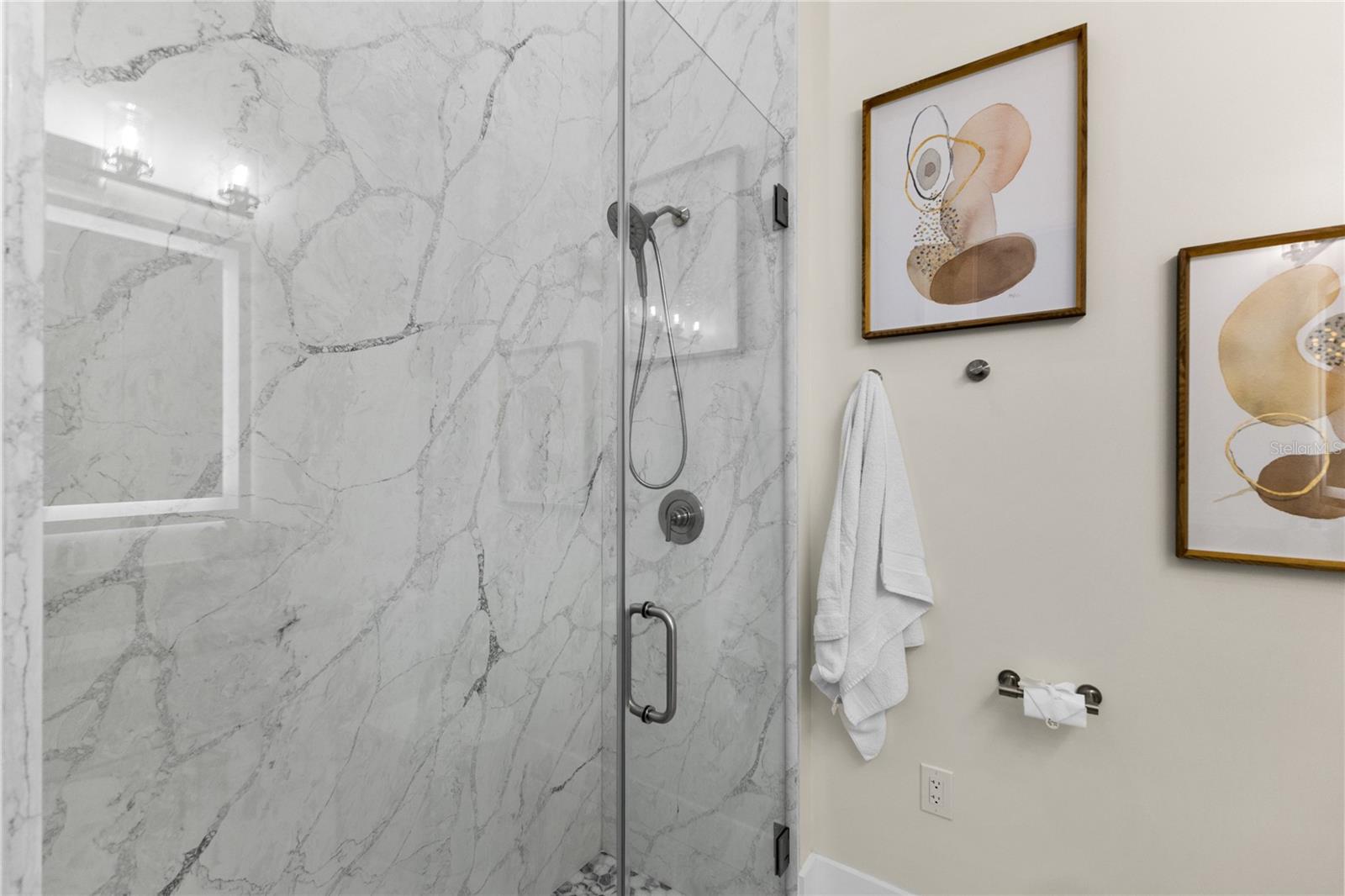 LAKESIDE RANCH - Residential