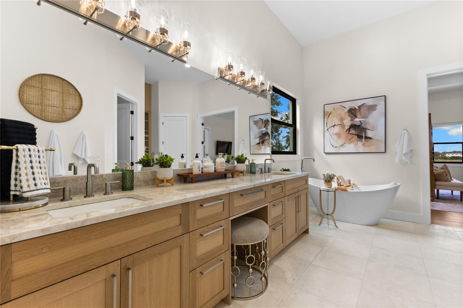 LAKESIDE RANCH - Residential