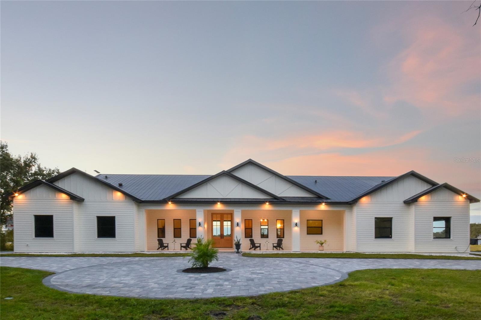 LAKESIDE RANCH - Residential