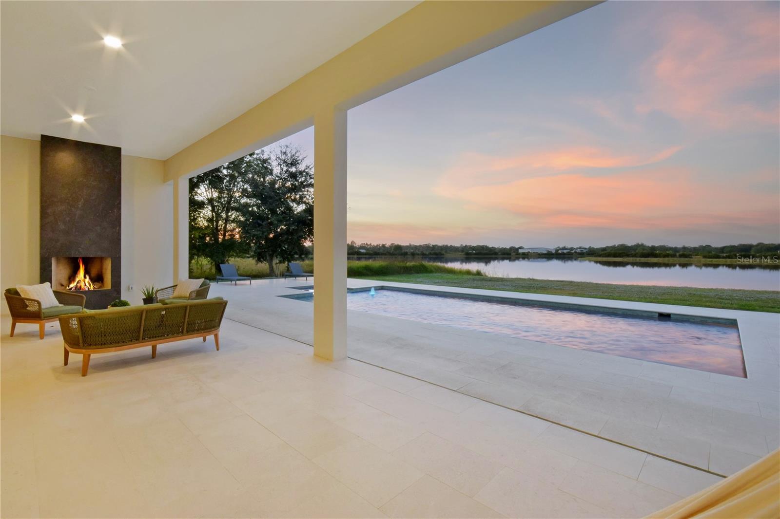 LAKESIDE RANCH - Residential