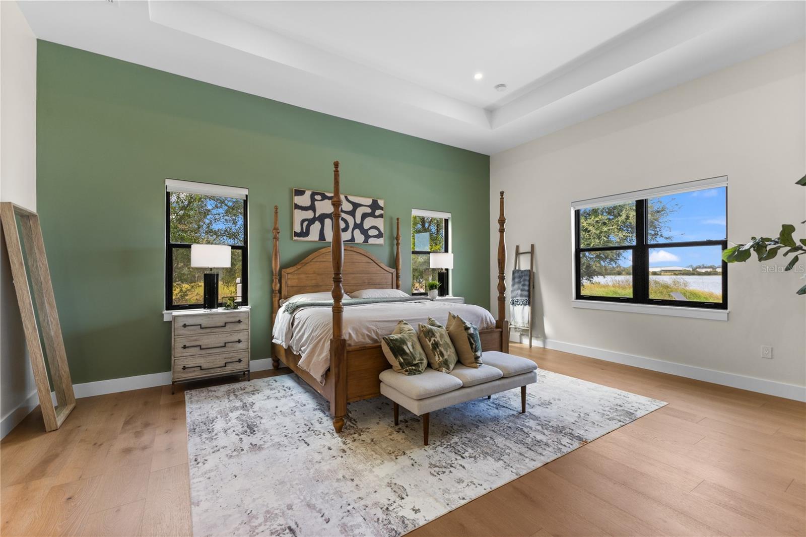 LAKESIDE RANCH - Residential