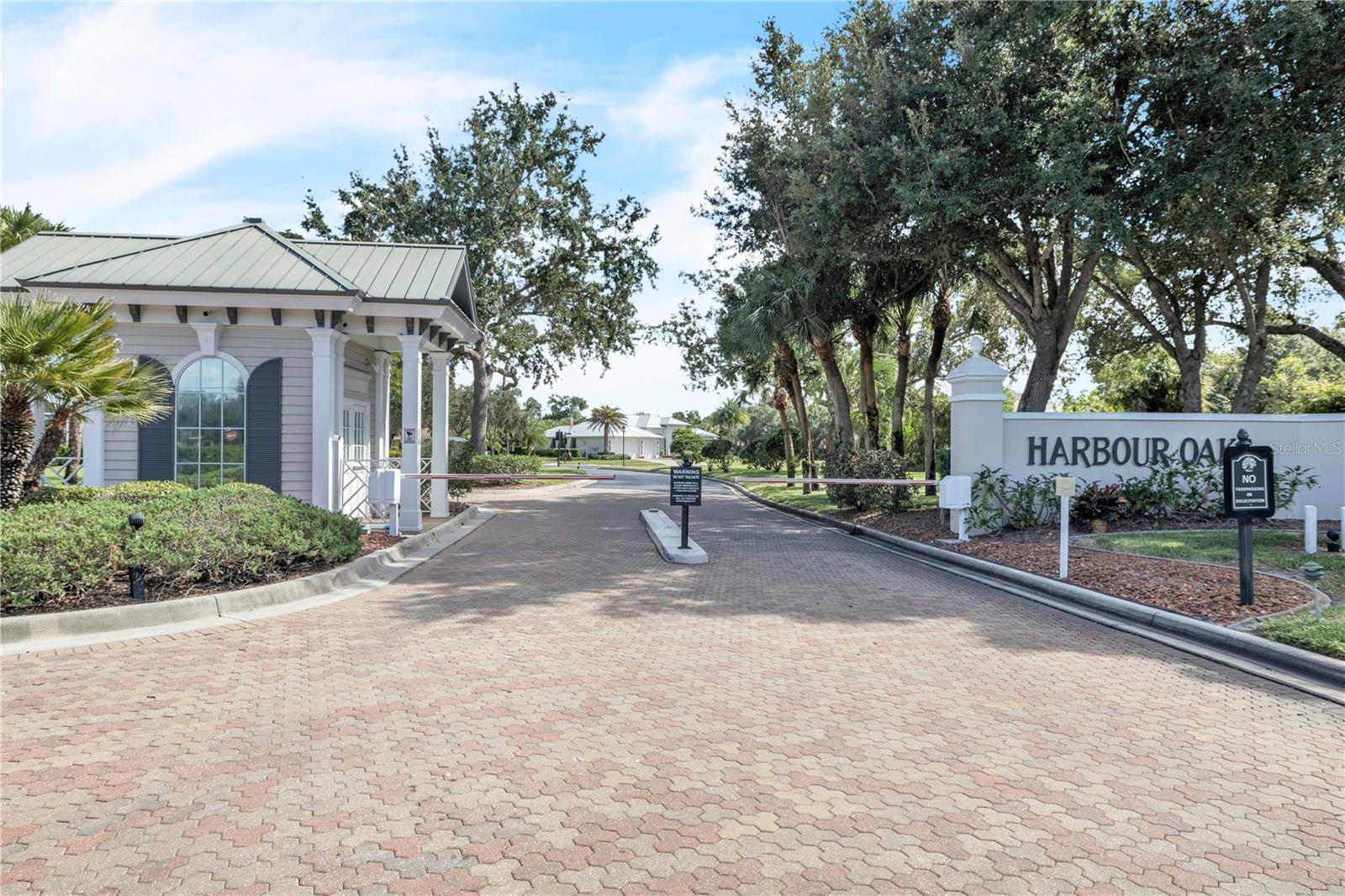 1041 HARBOUR DRAKE DRIVE
