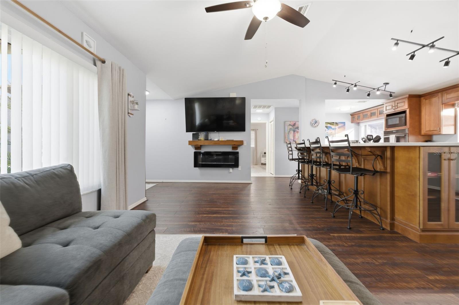 SPRING HILL - Residential