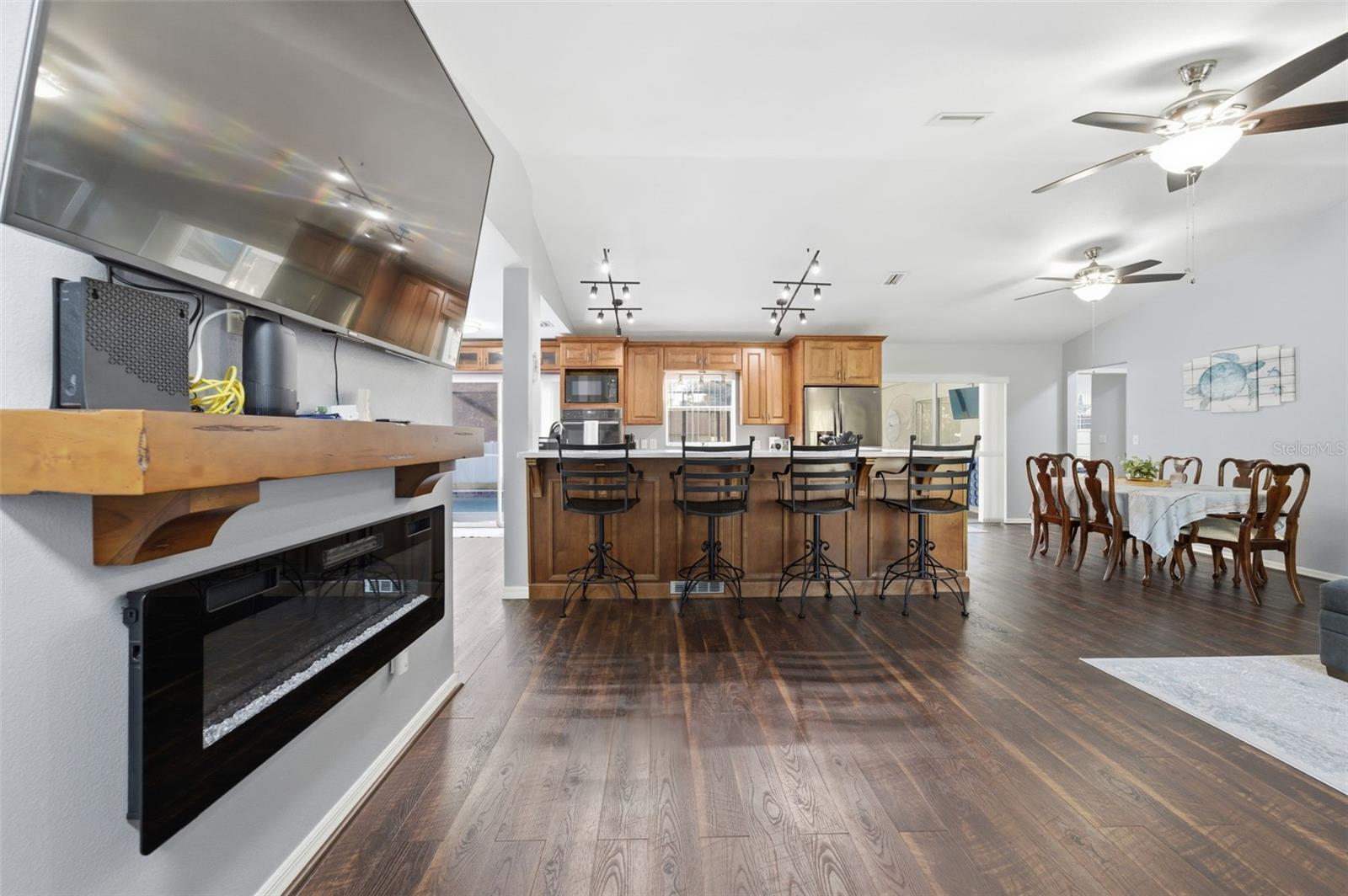 SPRING HILL - Residential