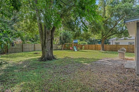 A home in LAKE MARY