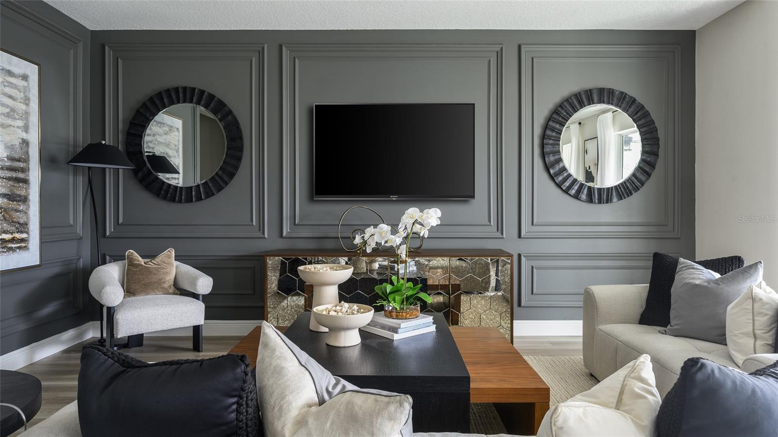 PASADENA WOODS - Residential