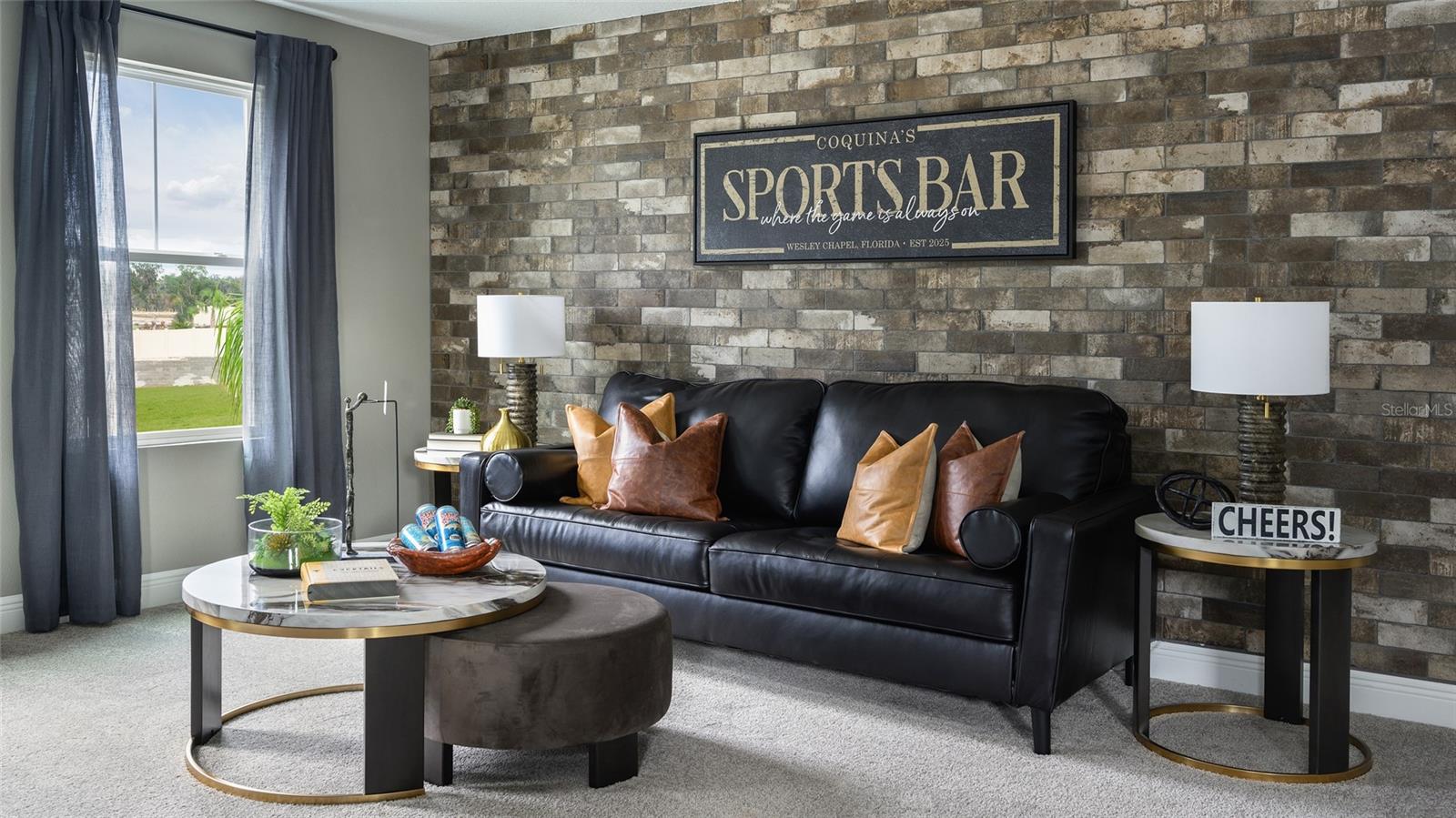 PASADENA WOODS - Residential