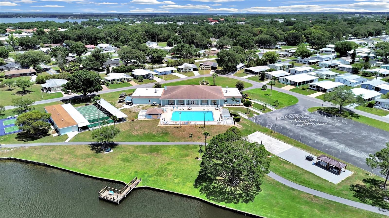 FOXWOOD LAKE ESTATES PH 01 - Residential