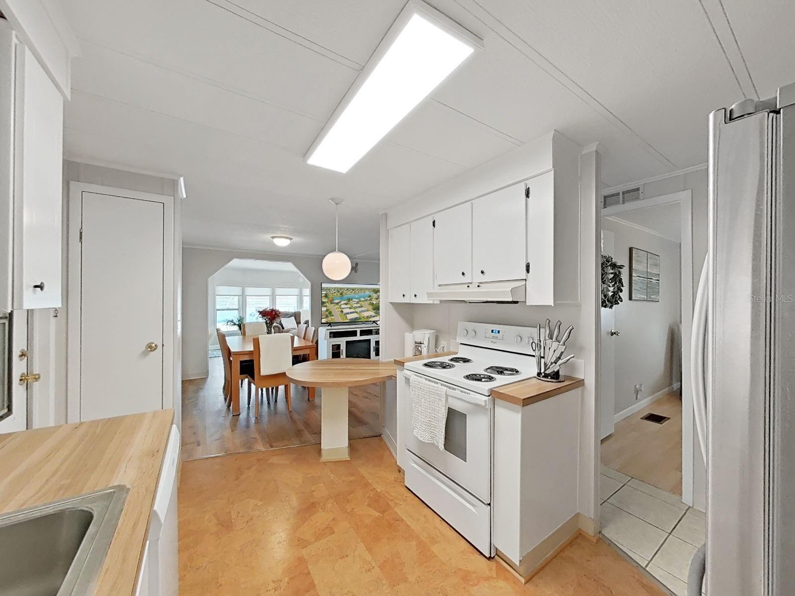 FOXWOOD LAKE ESTATES PH 01 - Residential