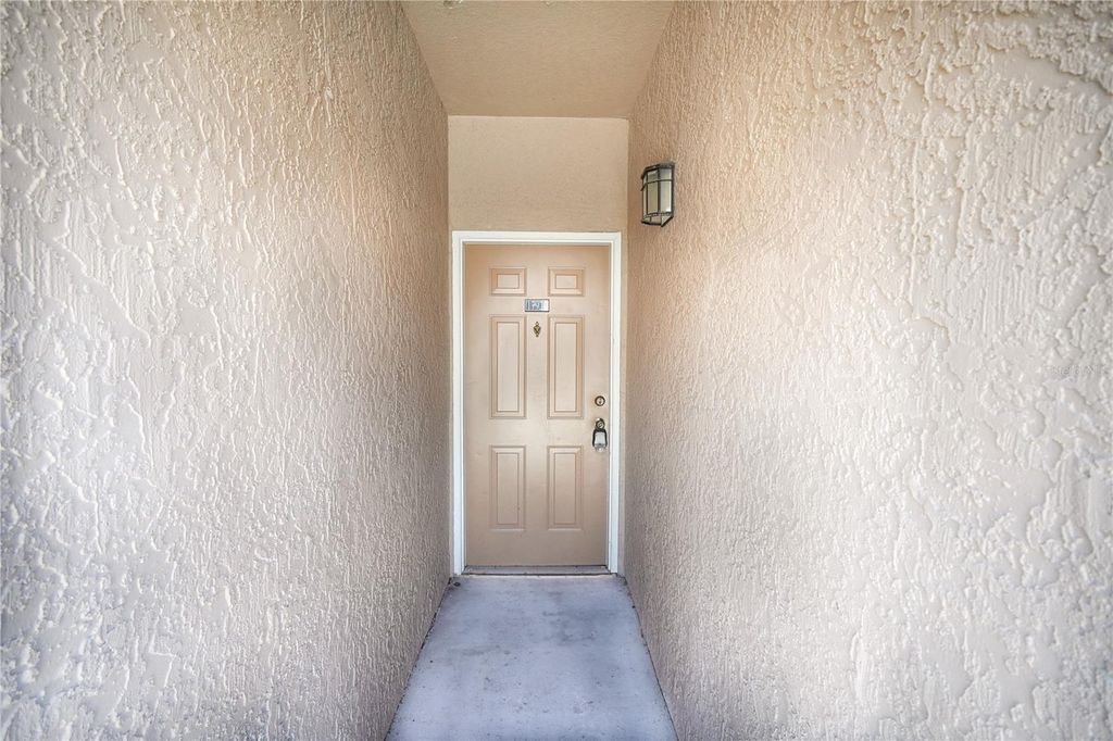 Photo of 17920 Villa Creek Drive #17920, Tampa, FL 33647 (MLS # TB8437029)