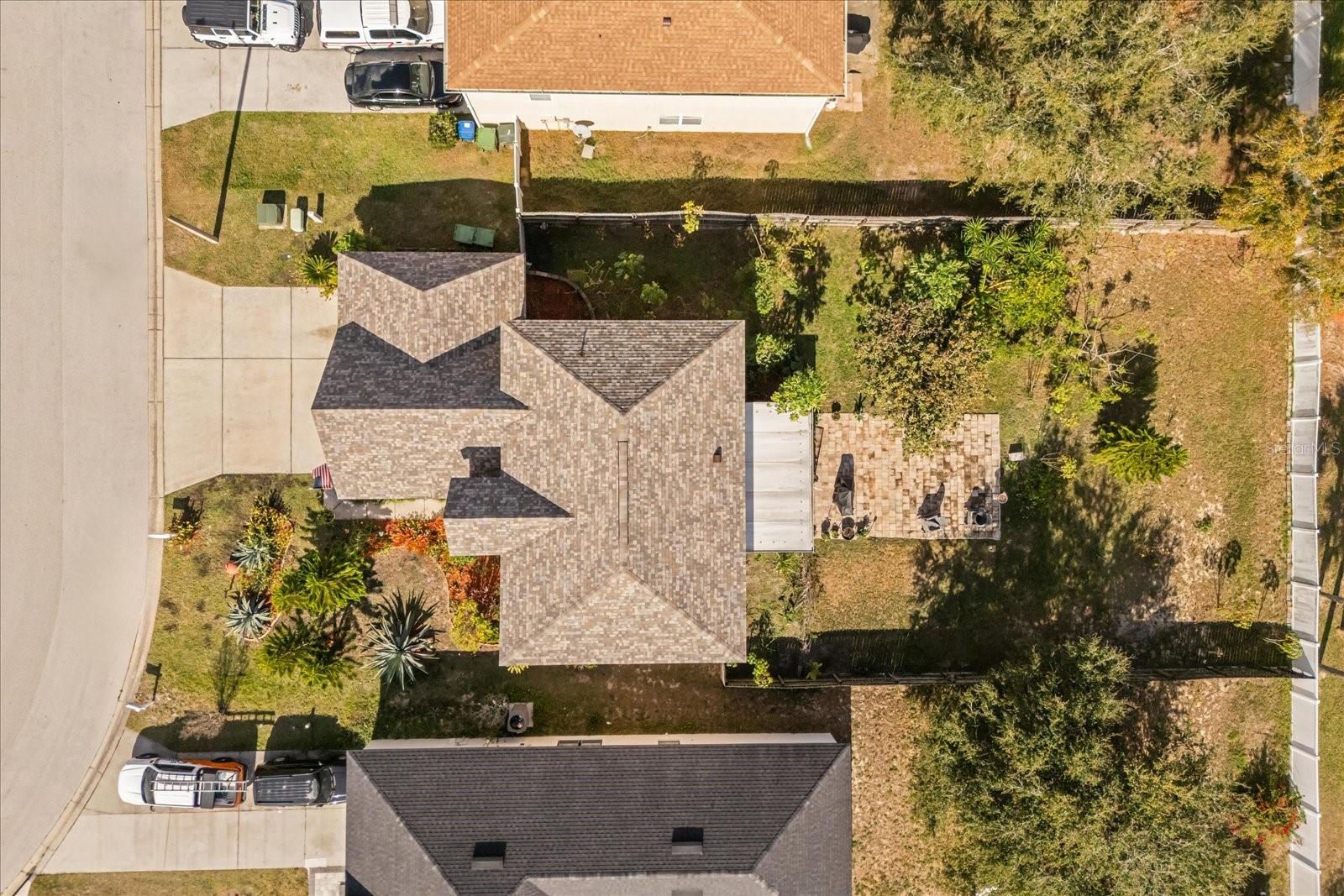 ROYAL HILLS - Residential