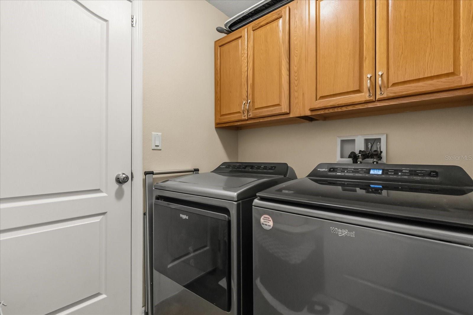 ROYAL HILLS - Residential