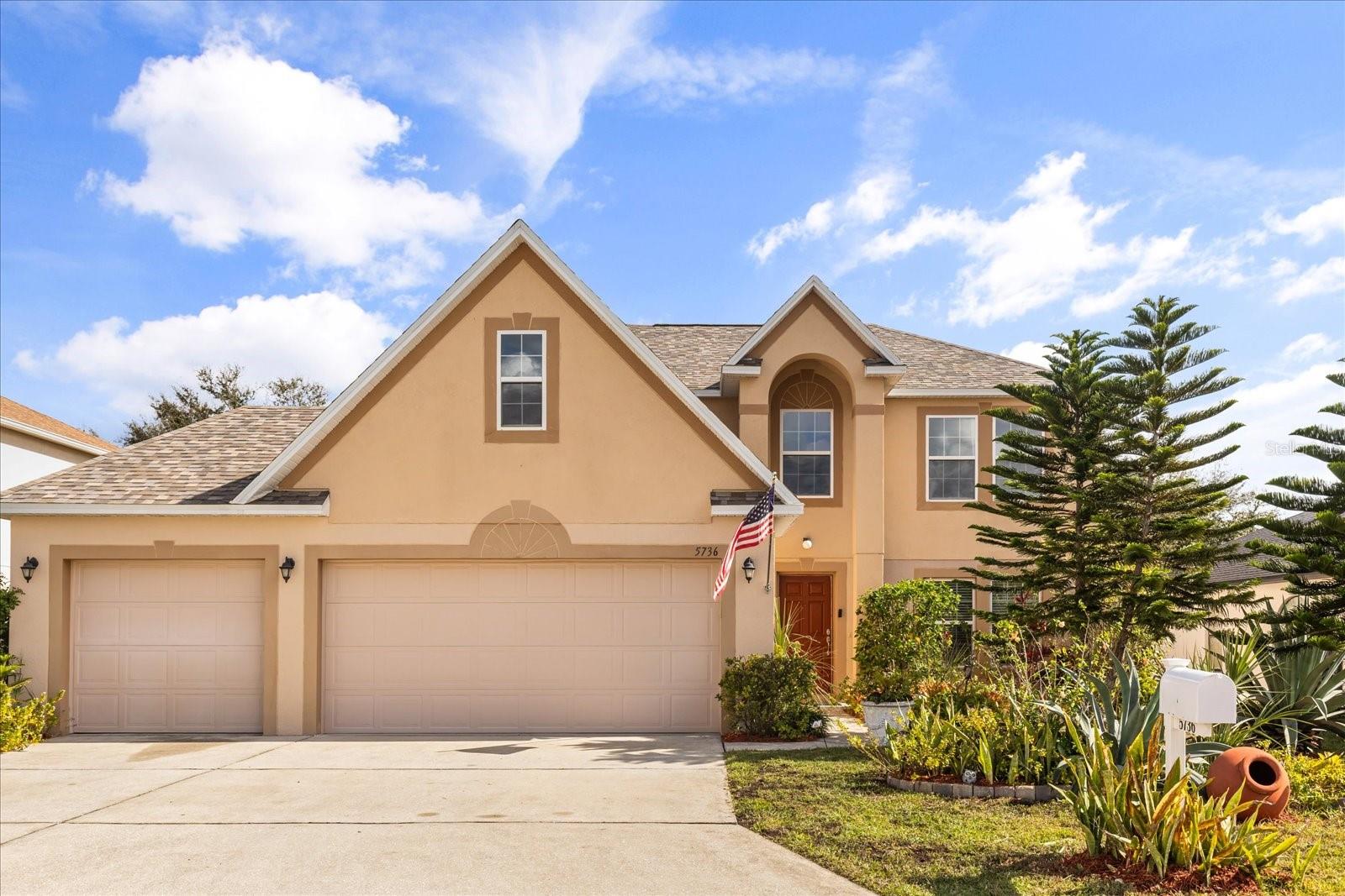 ROYAL HILLS - Residential