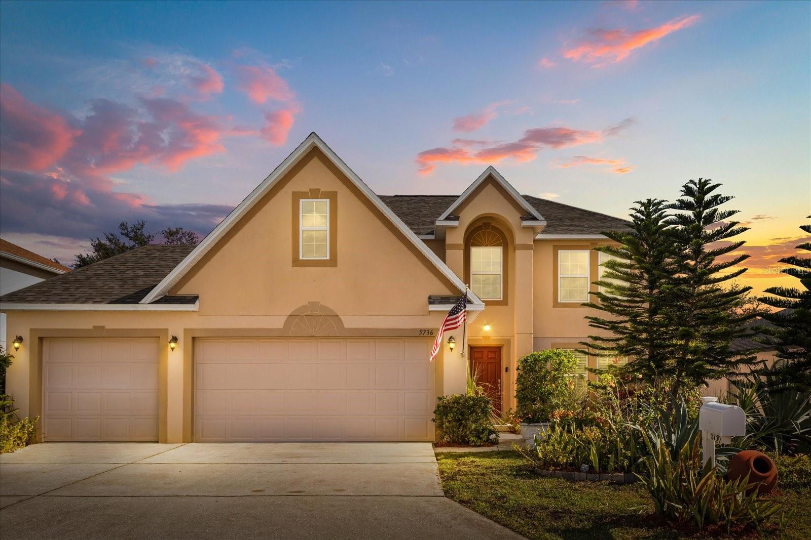 ROYAL HILLS - Residential