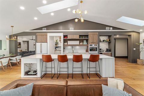 Tiny photo for 4400 SW 20th Avenue, Ocala, FL 34471 (MLS # OM716762)