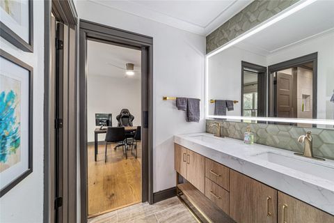 Tiny photo for 4400 SW 20th Avenue, Ocala, FL 34471 (MLS # OM716762)