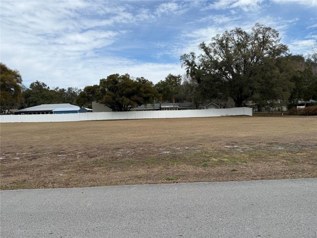 Photo of 1230 Timberidge Loop S, Lakeland, FL 33809 (MLS # L4959356)