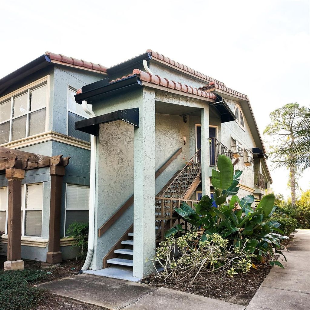 Photo of 5152 Conroy Road #1317, Orlando, FL 32811 (MLS # S5141127)