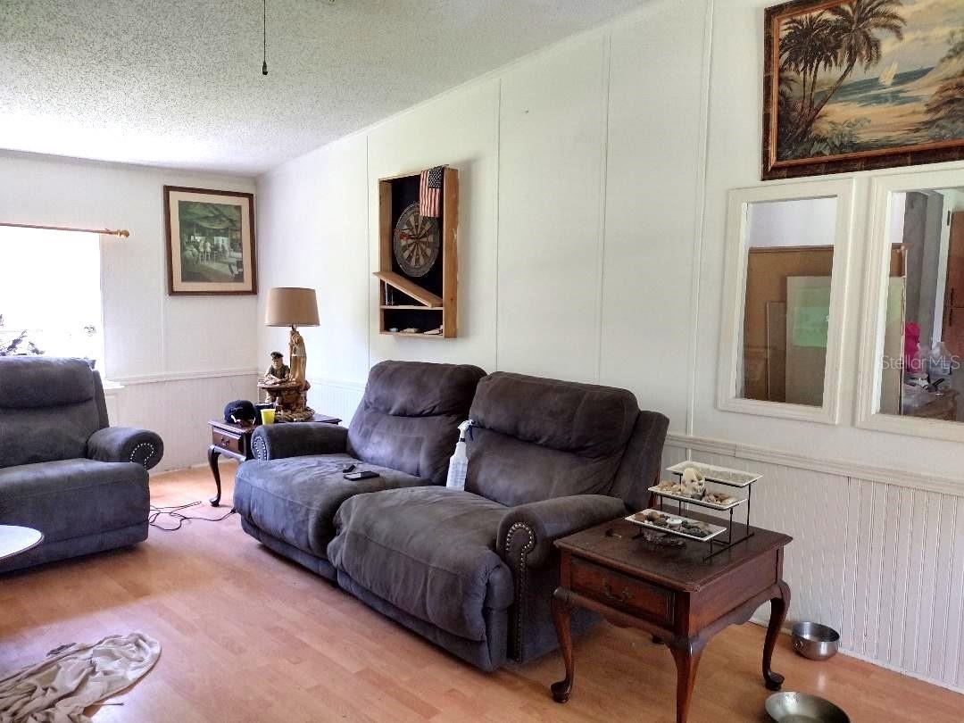 6415 TANGERINE AVENUE