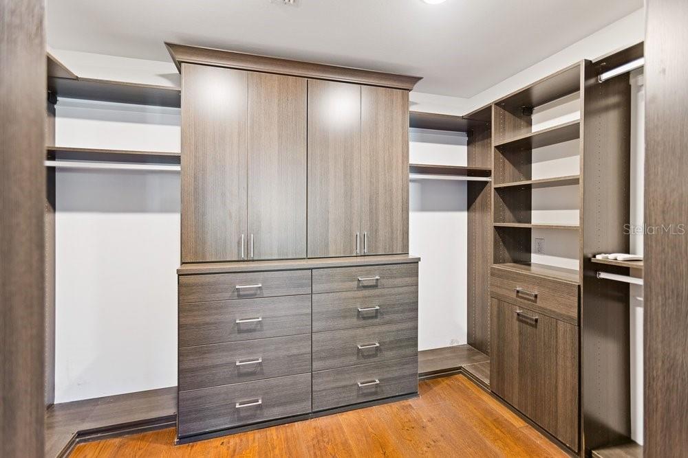 HESPERIDES MANOR - Residential