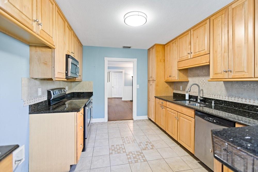 HESPERIDES MANOR - Residential