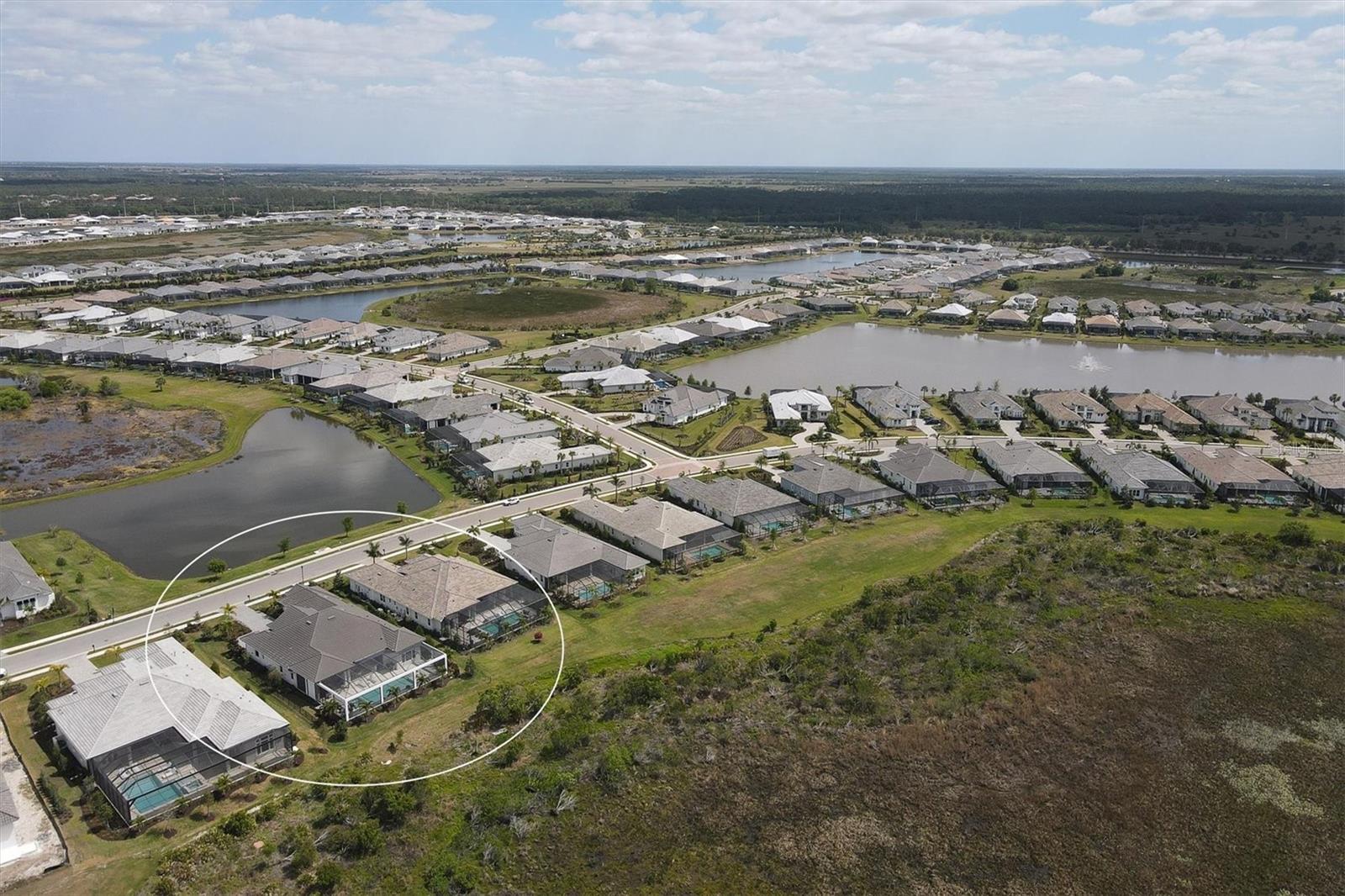 LAKE CLUB - Residential