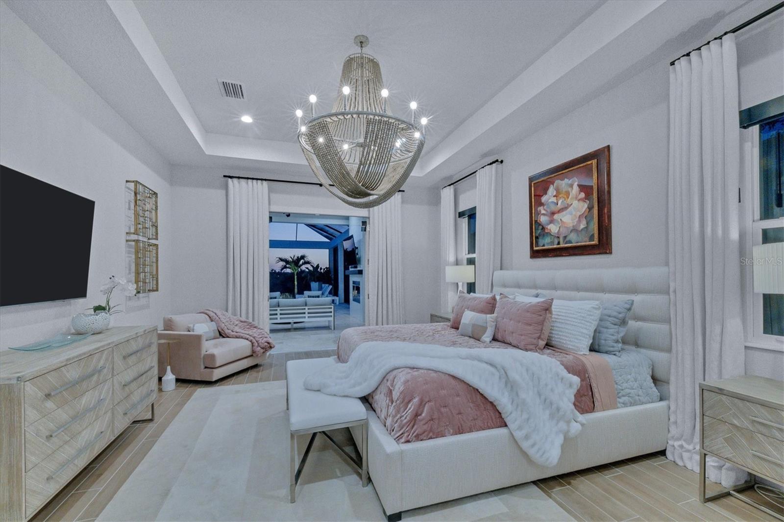 LAKE CLUB - Residential