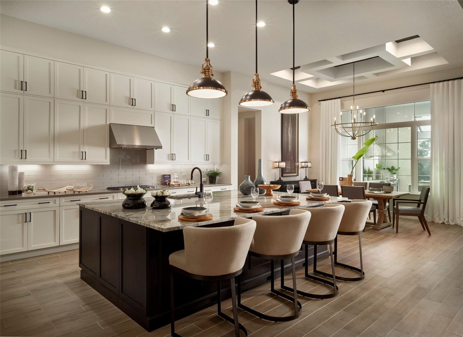 LAKE CLUB - Residential