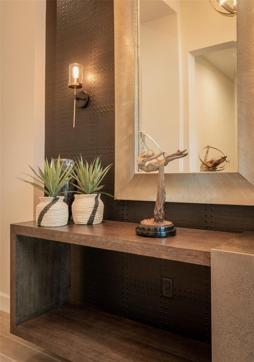 LAKE CLUB - Residential