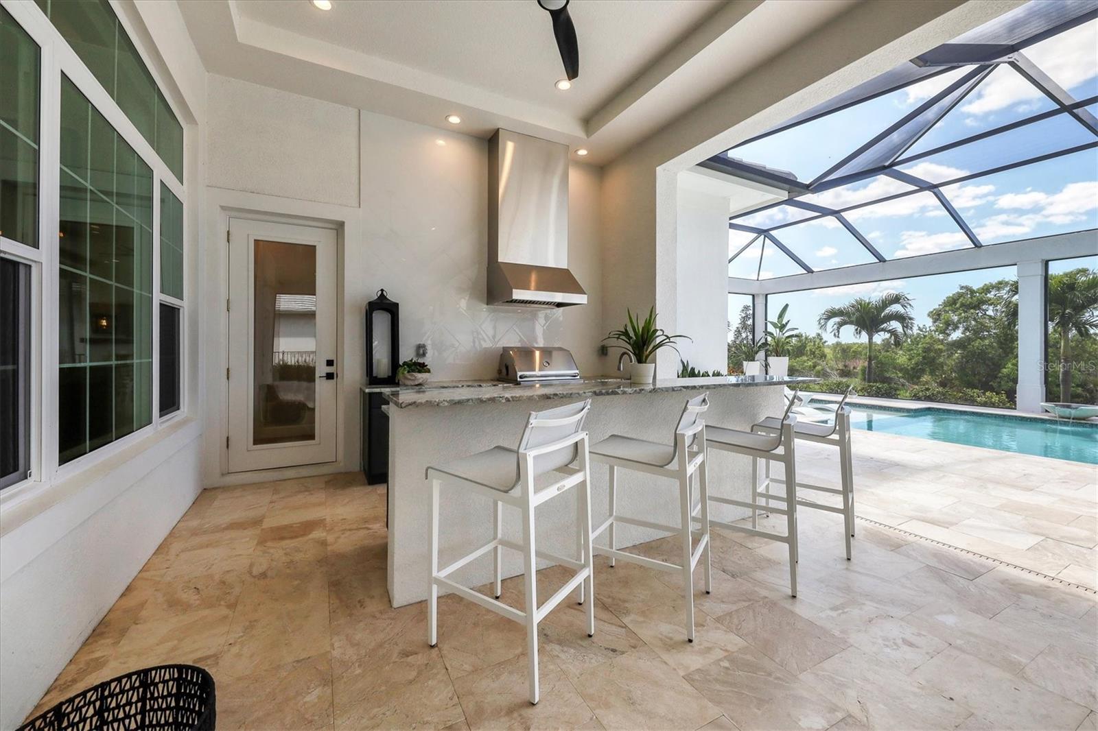 LAKE CLUB - Residential