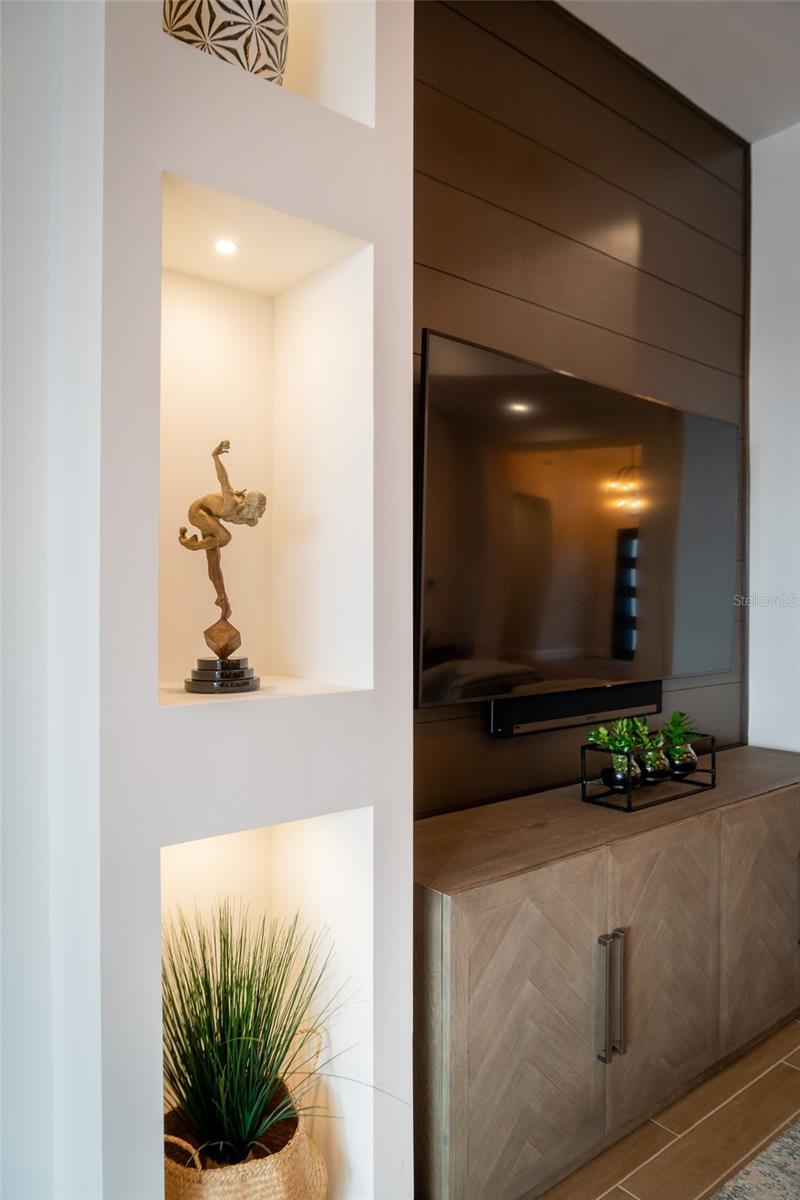 LAKE CLUB - Residential