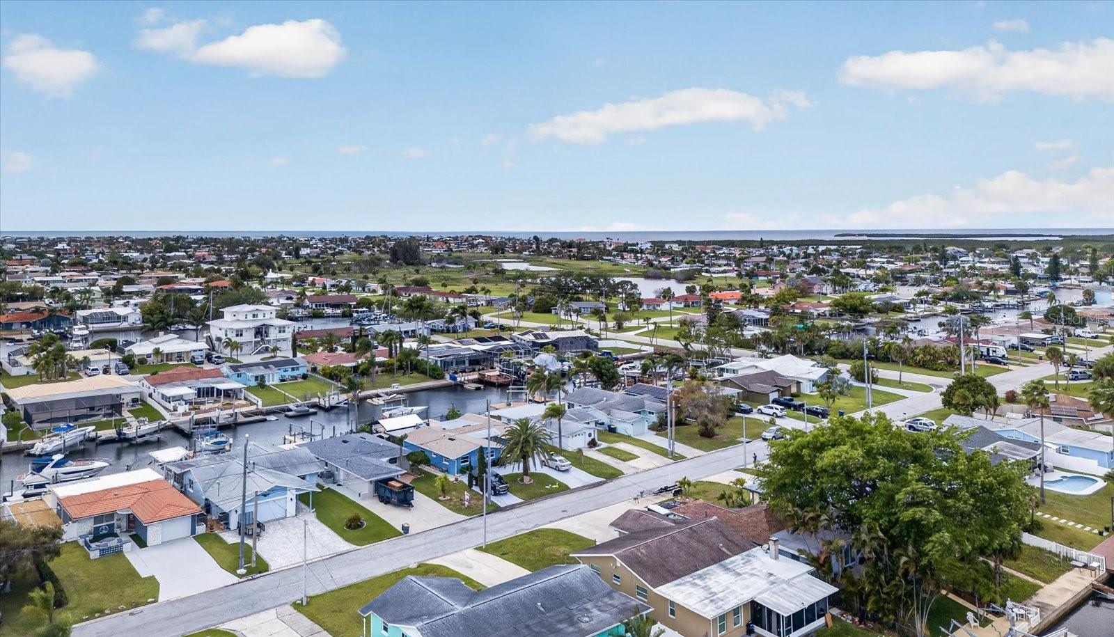 FLOR A MAR - Residential