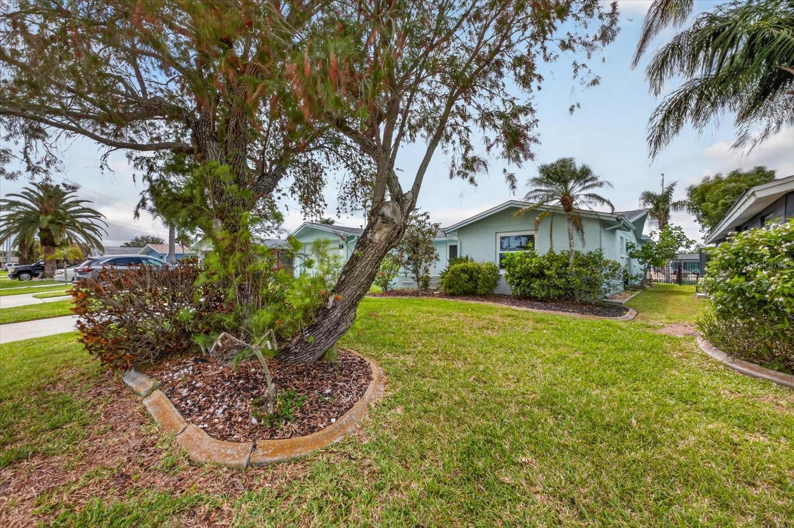 FLOR A MAR - Residential