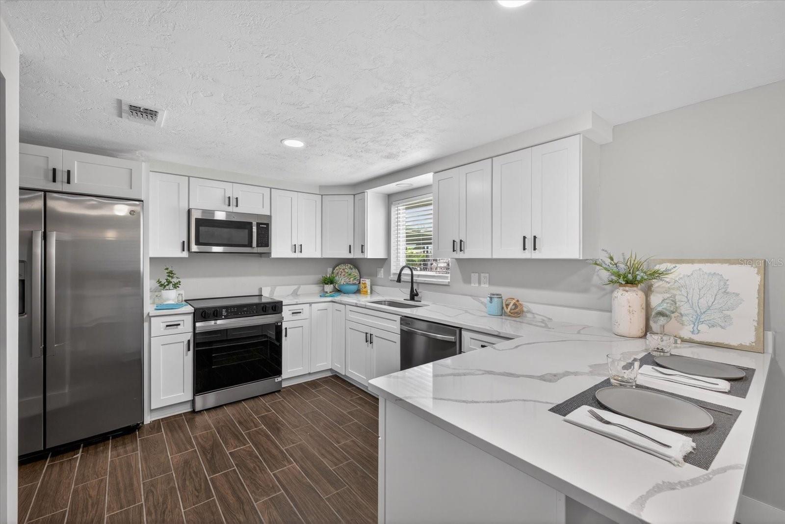 FLOR A MAR - Residential