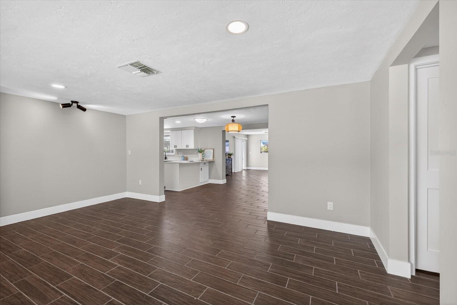 FLOR A MAR - Residential