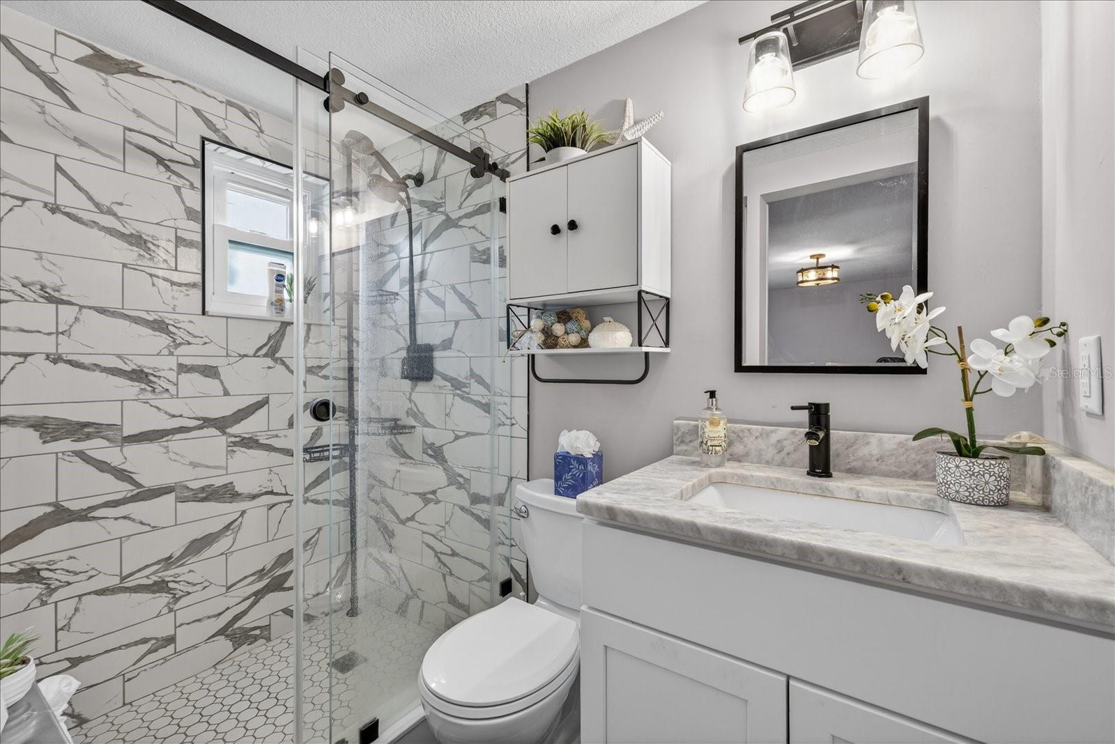 FLOR A MAR - Residential