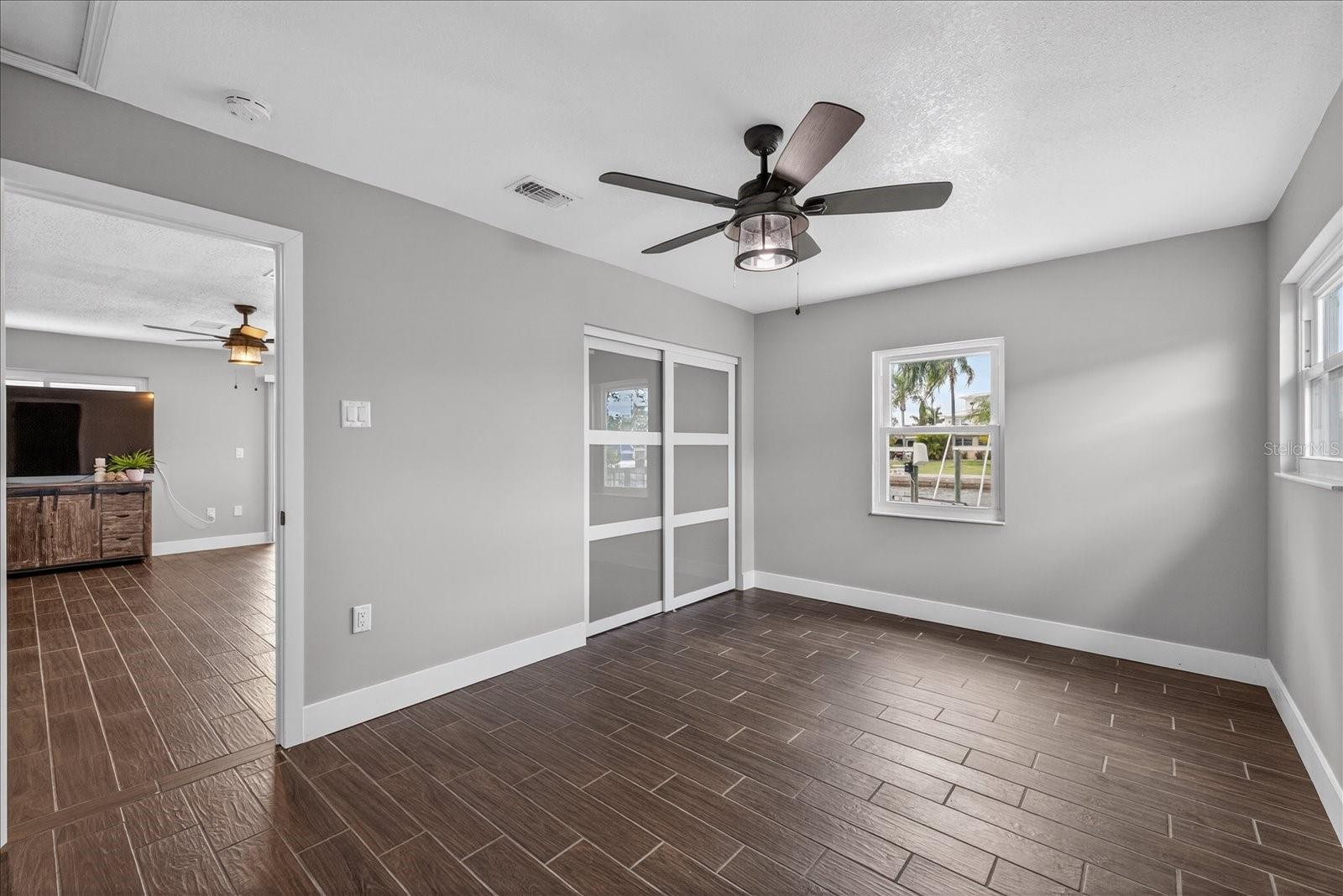 FLOR A MAR - Residential