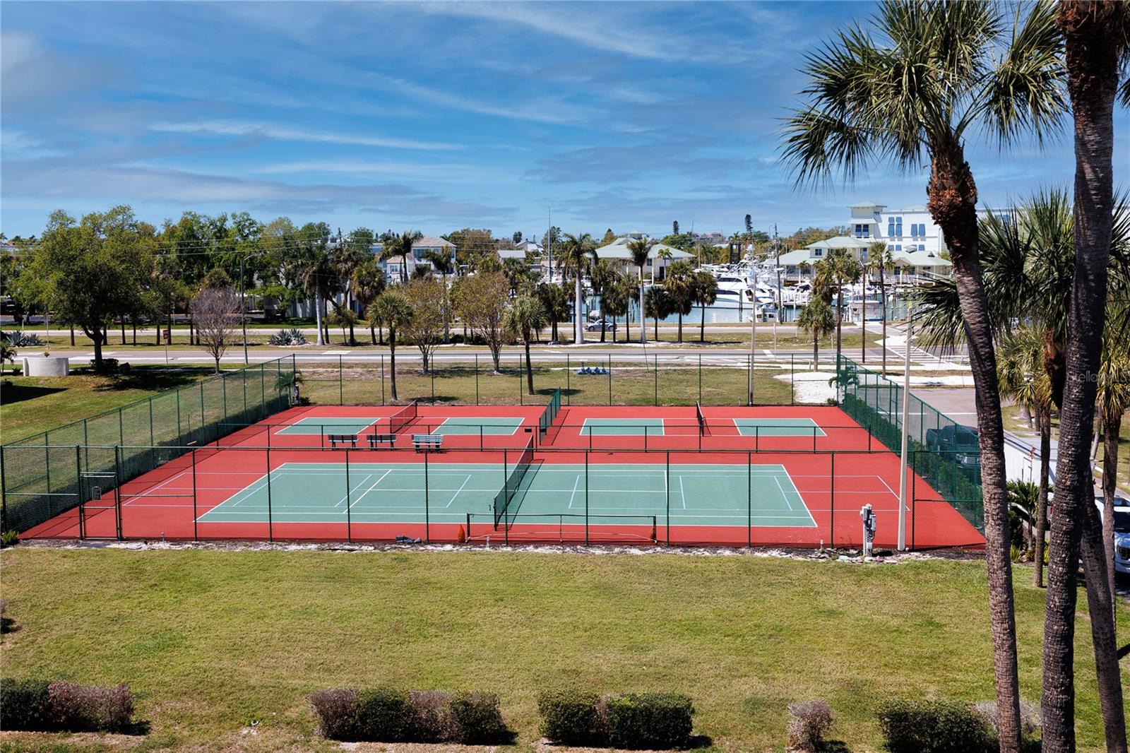 ANCHOR COVE 1 CONDO - Residential