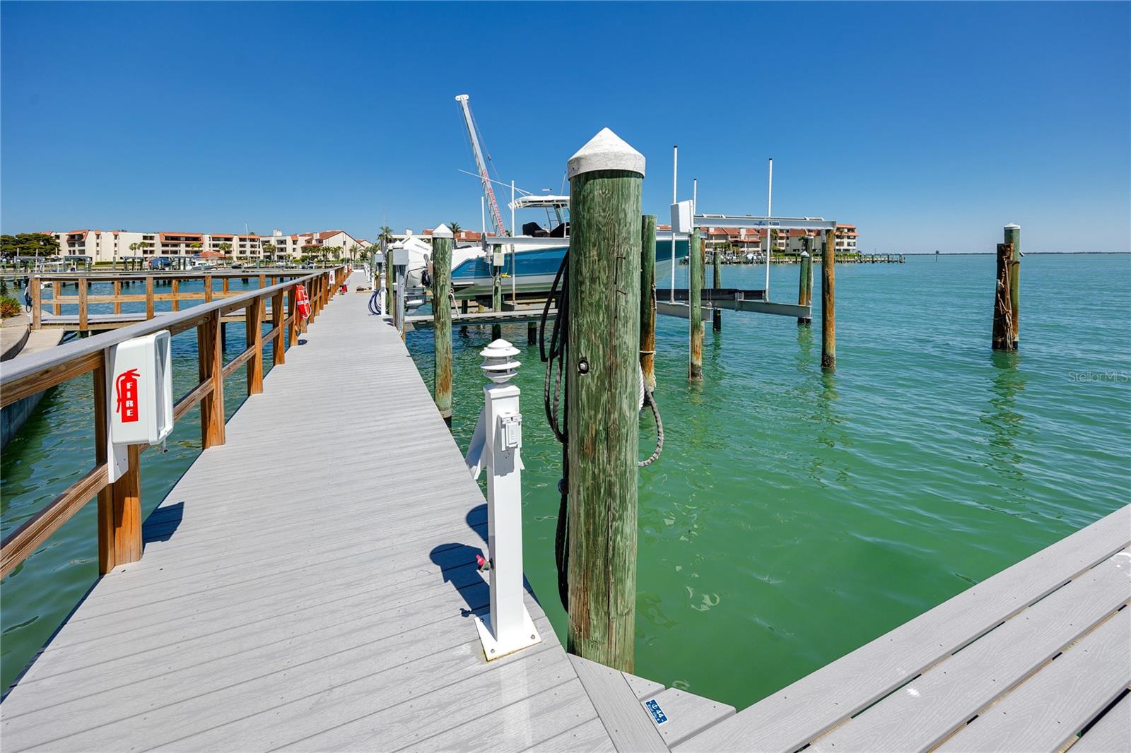 ANCHOR COVE 1 CONDO - Residential